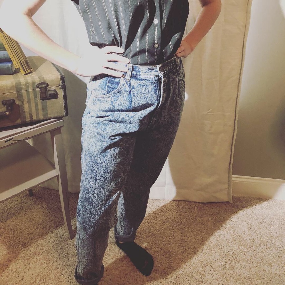 Retro Mom Jeans and Blouse combo! 
Only $43!!!